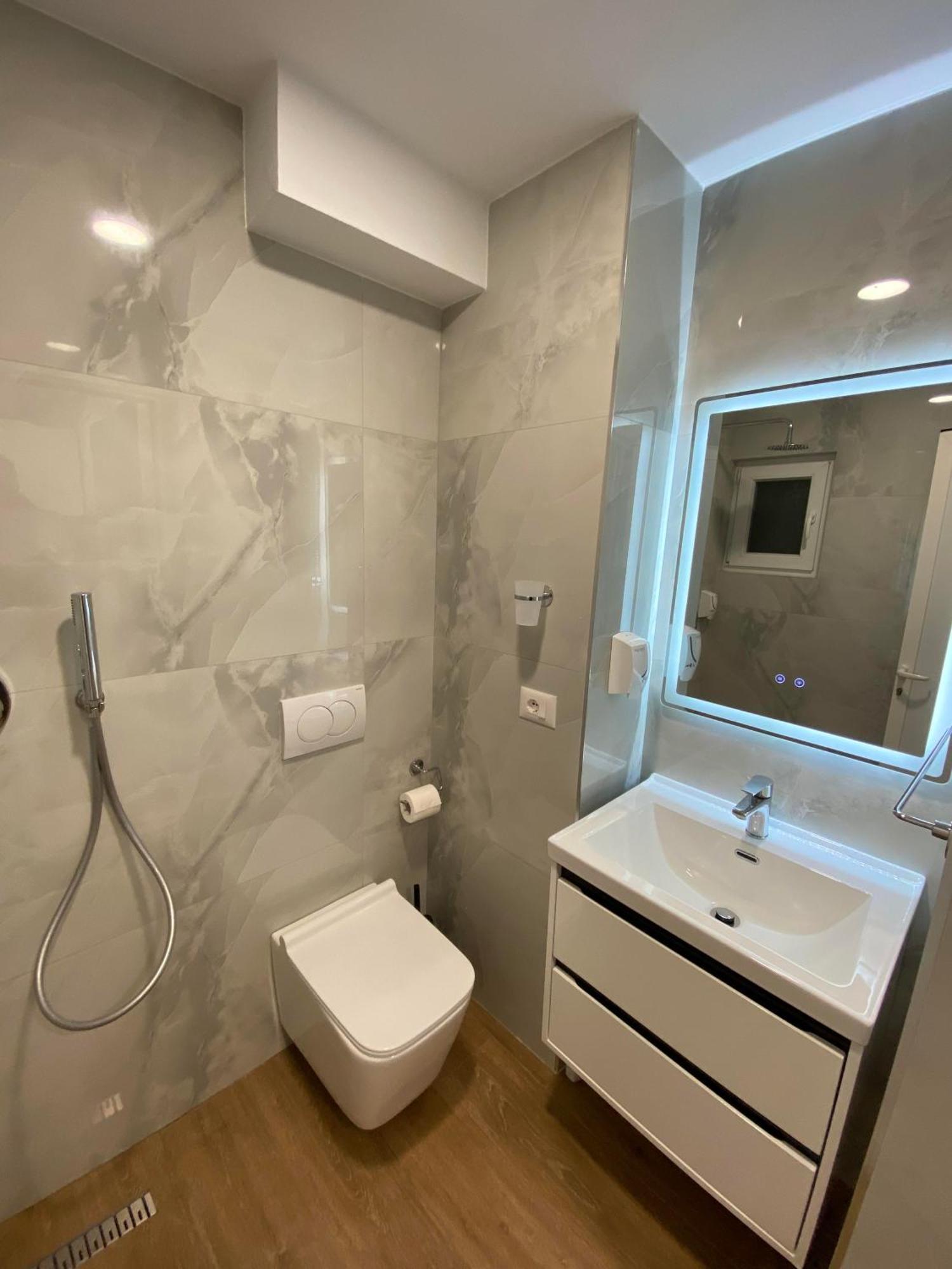 Tirana Apartment ภายนอก รูปภาพ